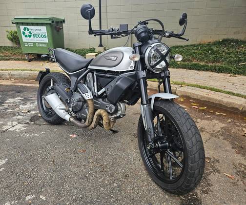 DUCATI SCRAMBLER ICON 